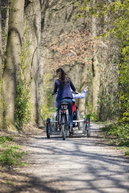 Vanraam veloplus Vélo Fauteuil - transport facilité embarqué de fauteuil roulant - motorisation électrique