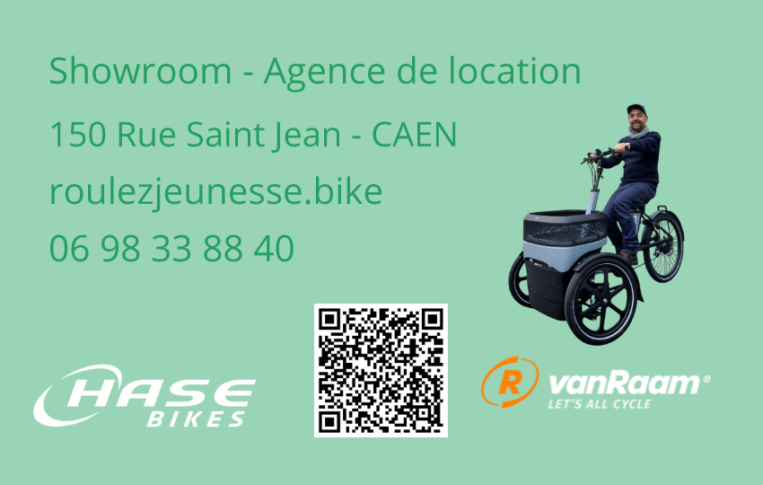 Vélo de location proposé par Roulez JEUnesse Loisirs à Caen, avec informations de contact et QR code.