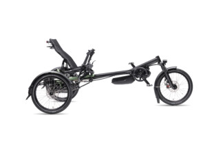 Vélo couché moderne pour balades familiales ou entre amis, disponible à la location en Normandie.